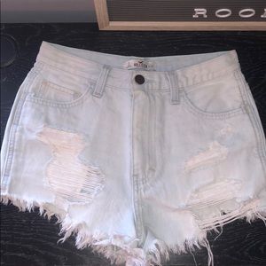 Hollister High rise Jean shorts